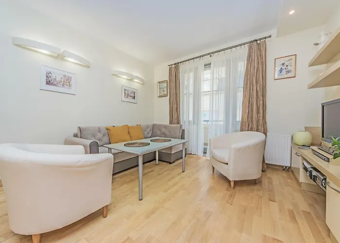 Zlota Gracja Z Prywatnym Parkingiem Apartment *