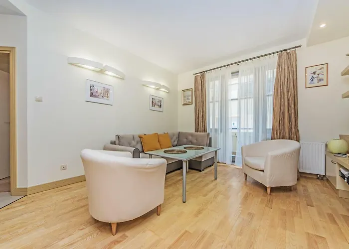 Apartment Zlota Gracja Z Prywatnym Parkingiem