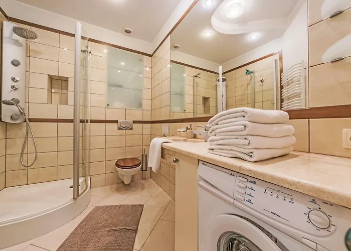 Appartamento Zlota Gracja Z Prywatnym Parkingiem