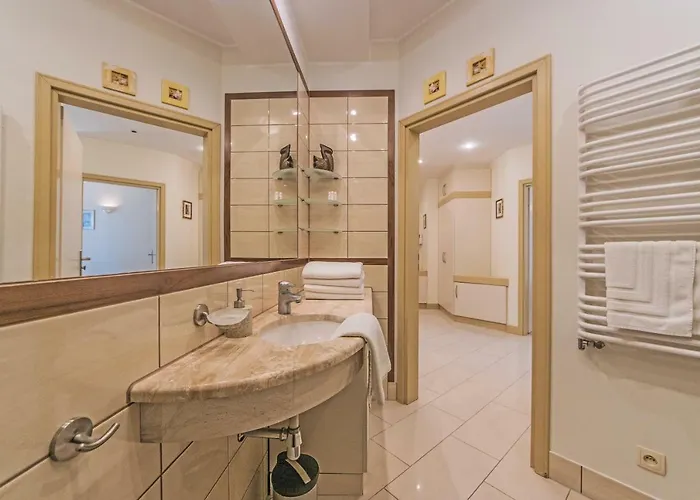 Zlota Gracja Z Prywatnym Parkingiem Appartamento Sopot